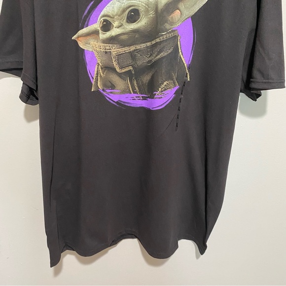 NWT Star Wars Black Tee with Baby‎ Yoda and Purple Accent Size XL - Picture 3 of 12